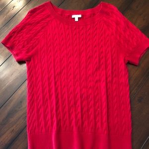 Short sleeved cable knit sweater =👔